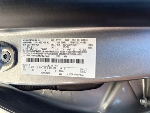Used 2022 Ford Escape SE w/ Cold Weather Package AWD/4WD image 29