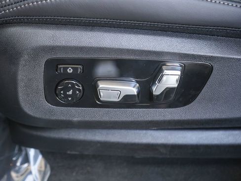 New 2026 BMW X7 M60i w/ Executive Package AWD/4WD image 18