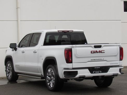 Used 2023 GMC Sierra 1500 Denali image 5