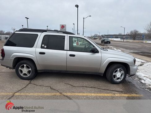 Used 2005 Chevrolet TrailBlazer LS w/ LS Preferred Equipment Group image 2