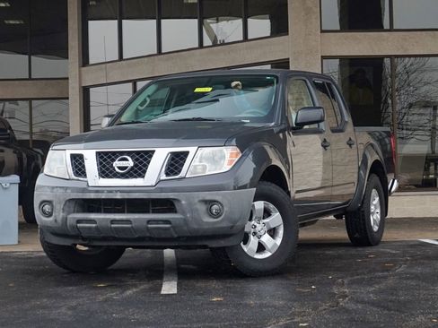 Used 2012 Nissan Frontier SV image 10