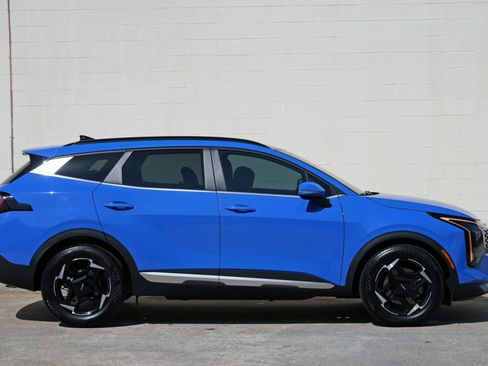 Used 2026 Kia Sportage EX w/ EX Panorama Roof Package FWD image 50