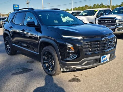 New 2026 Chevrolet Equinox LT w/ Convenience Package II FWD image 7