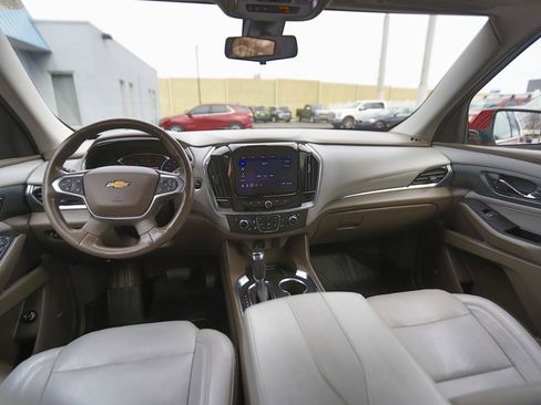 Used 2020 Chevrolet Traverse Premier w/ LPO, Floor Liner Package AWD/4WD image 11