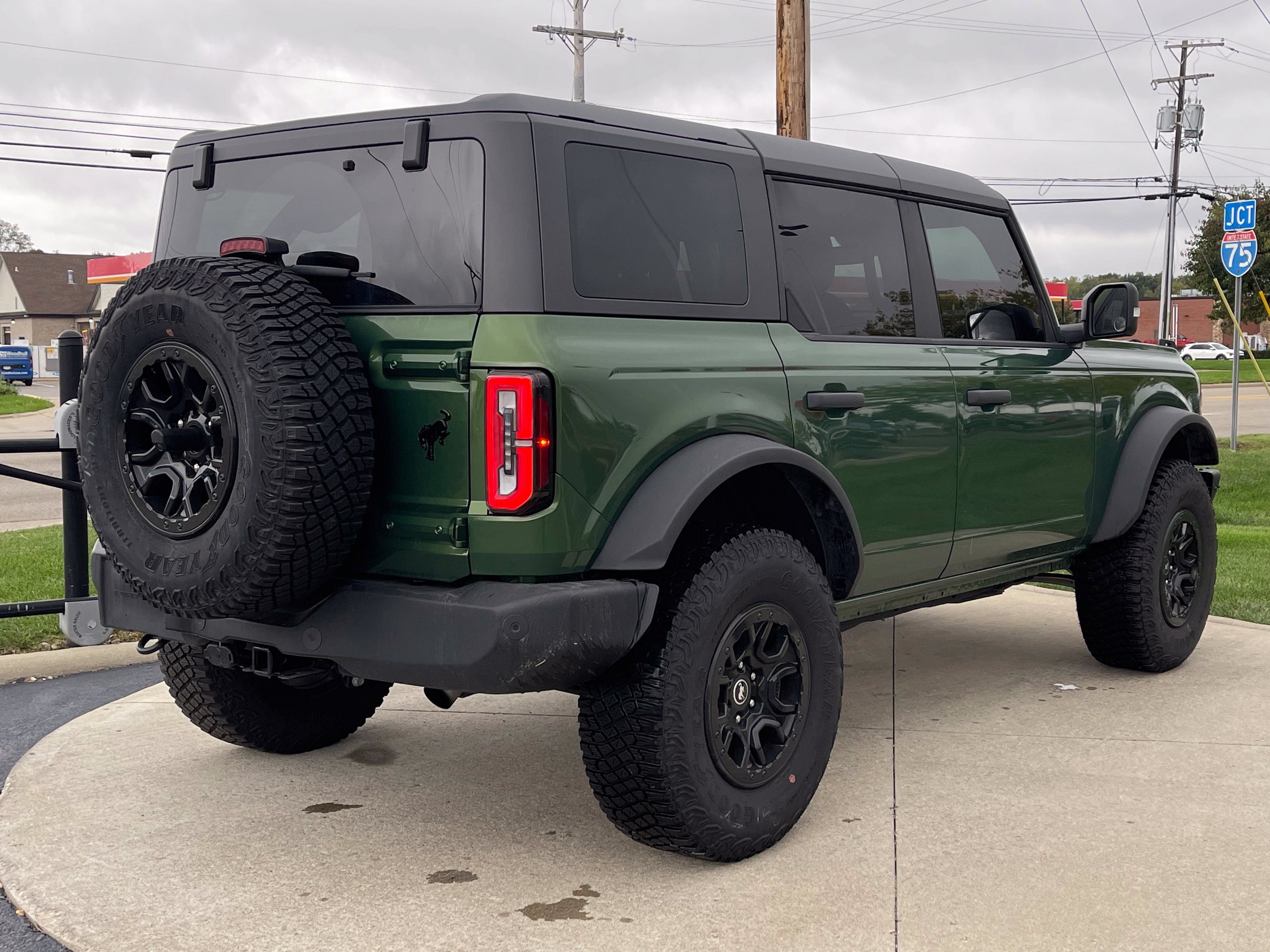 Used 2024 Ford Bronco Wildtrak AWD/4WD image 7