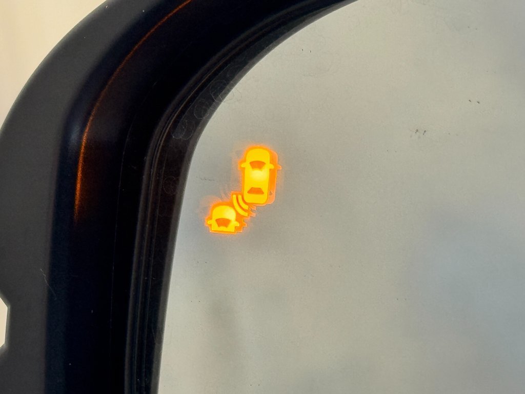 Used 2025 Acura ADX AWD image 17