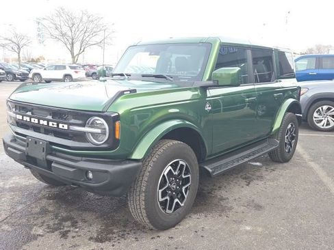 Used 2025 Ford Bronco Outer Banks image 12