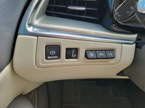Used 2024 Cadillac XT5 Premium Luxury w/ Technology Package AWD/4WD image 28