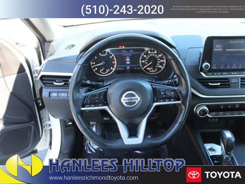Used 2021 Nissan Altima 2.5 SR FWD image 15