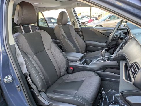Used 2024 Subaru Outback Premium image 28