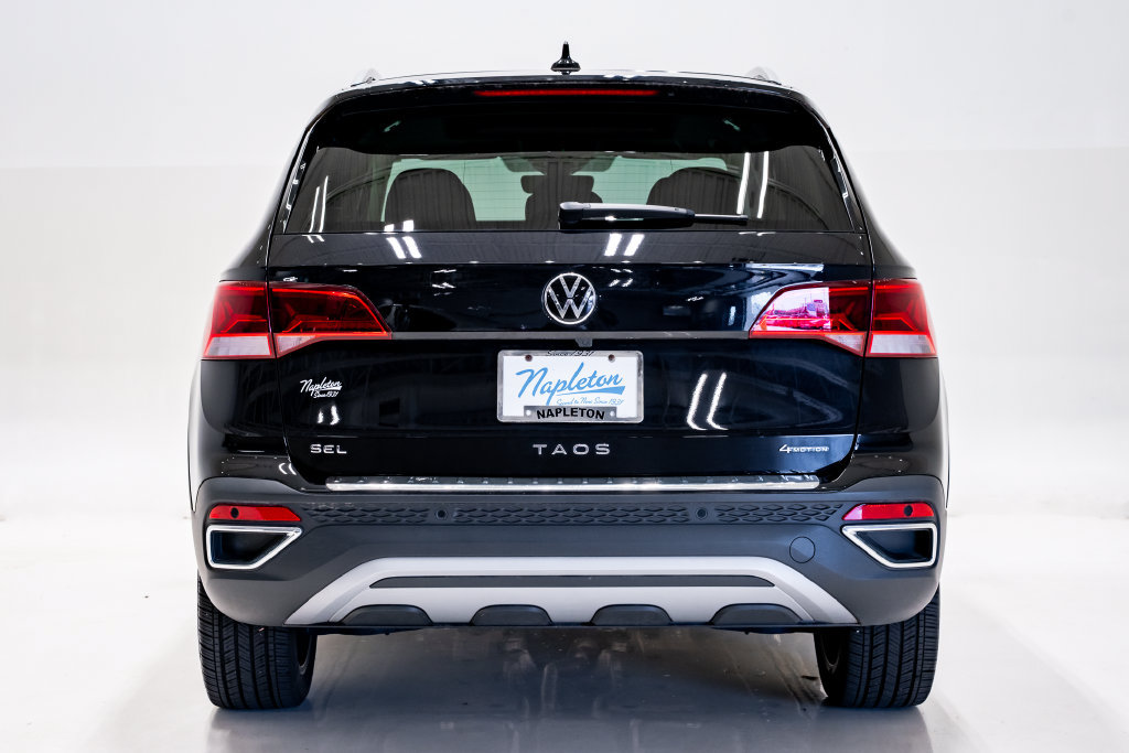 Used 2024 Volkswagen Taos SEL AWD/4WD image 38