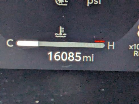 Used 2024 Toyota Tacoma TRD Sport image 31