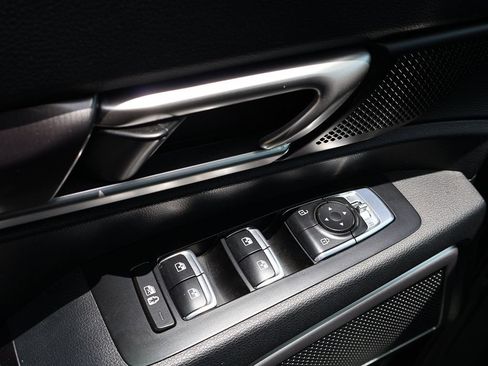 Used 2025 Kia Telluride S FWD image 20