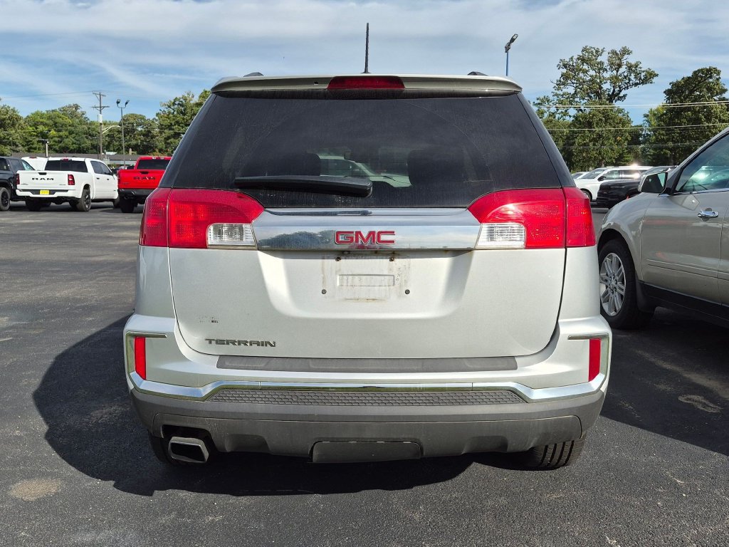 Used 2017 GMC Terrain SLE w/ Convenience Package FWD image 5