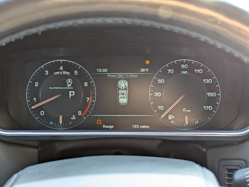 Used 2015 Land Rover Range Rover Long Wheelbase Supercharged image 19