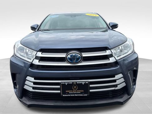 Used 2019 Toyota Highlander LE AWD/4WD image 8
