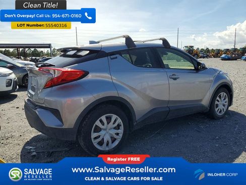 Used 2019 Toyota C-HR LE FWD image 4