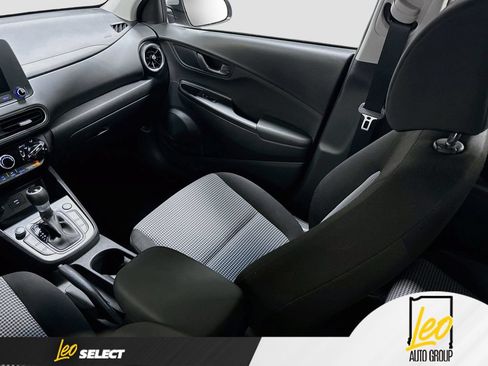 Used 2022 Hyundai Kona SE FWD image 24