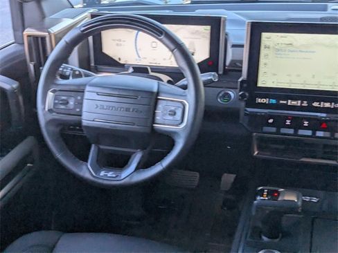 Used 2024 GMC Hummer EV 3X w/ Extreme Off-Road Package image 15