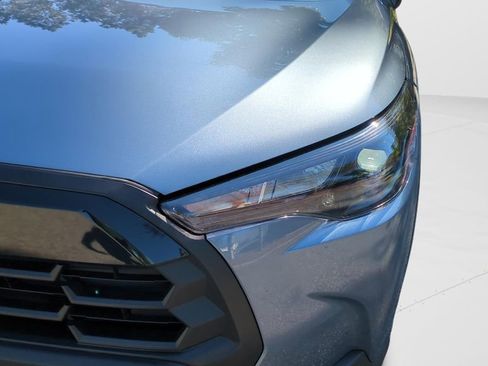 Used 2026 Toyota Corolla Cross LE image 9