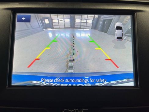 Used 2020 Ford Fusion SE image 27