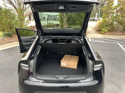 New 2026 Toyota Prius Plug-In Hybrid FWD image 33