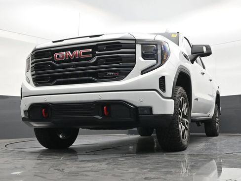 Used 2023 GMC Sierra 1500 AT4 w/ AT4 Premium Package AWD/4WD image 27