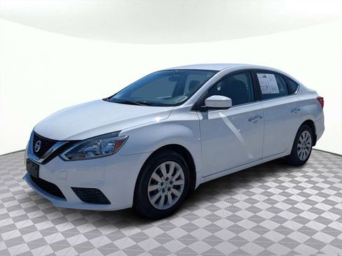 Used 2017 Nissan Sentra S image 6