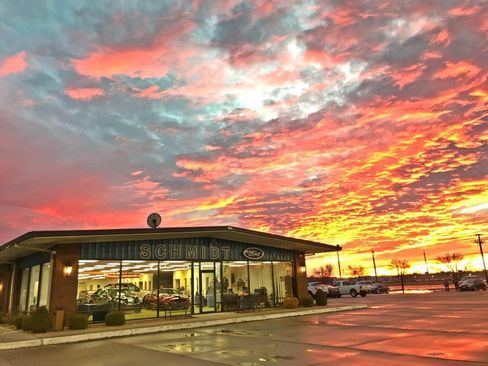 Used 2025 Jeep Wrangler Sahara w/ Safety Group image 7