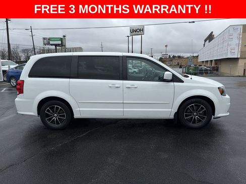 Used 2017 Dodge Grand Caravan GT image 32
