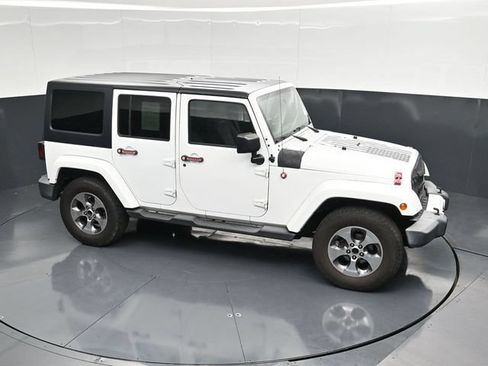 Used 2016 Jeep Wrangler Unlimited Sahara w/ Trailer Tow Group AWD/4WD image 44