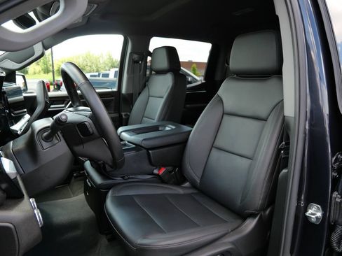 Used 2026 GMC Sierra 1500 SLT AWD/4WD image 14