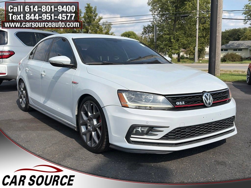Used 2017 Volkswagen Jetta GLI FWD image 3