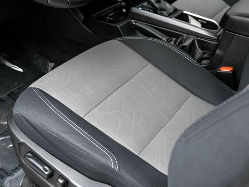 Used 2021 Toyota Tacoma TRD Sport w/ Technology Package image 35