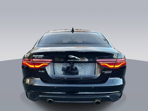 Used 2020 Jaguar XE S image 4