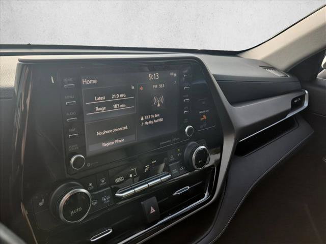Used 2020 Toyota Highlander XLE FWD image 12