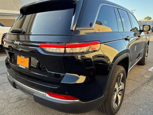 Used 2023 Jeep Grand Cherokee 4WD 4xe image 7