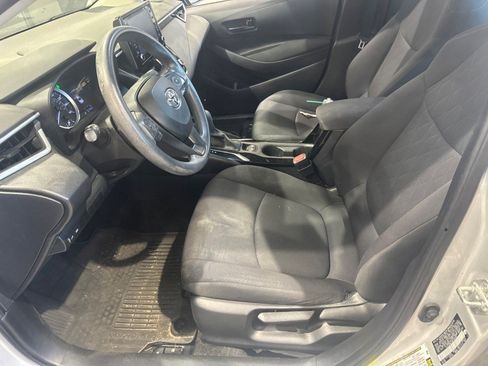 Used 2022 Toyota Corolla LE image 12