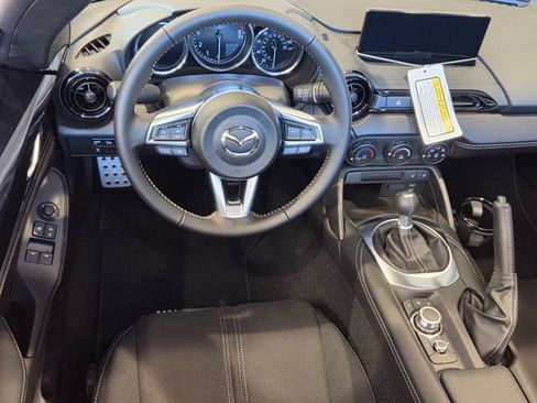 New 2026 MAZDA MX-5 Miata Club w/ Interior Package RWD image 7