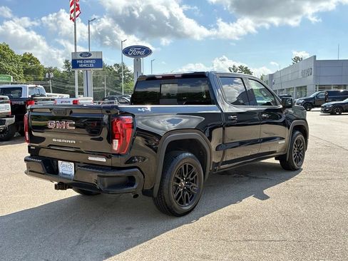 Used 2022 GMC Sierra 1500 Elevation w/ Elevation Premium Package AWD/4WD image 7