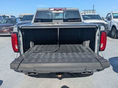 Used 2024 GMC Sierra 1500 AT4 w/ Technology Package AWD/4WD image 3