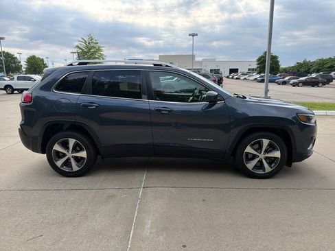 Used 2020 Jeep Cherokee Limited FWD image 6