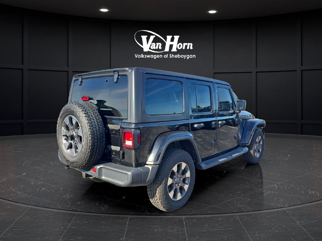 Used 2018 Jeep Wrangler Unlimited Sahara w/ Dual Top Group AWD/4WD image 7