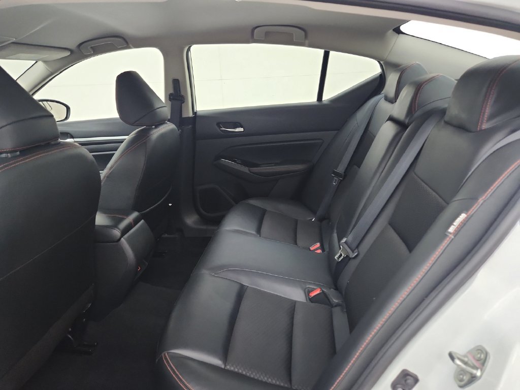 Used 2025 Nissan Altima 2.5 SR FWD image 32