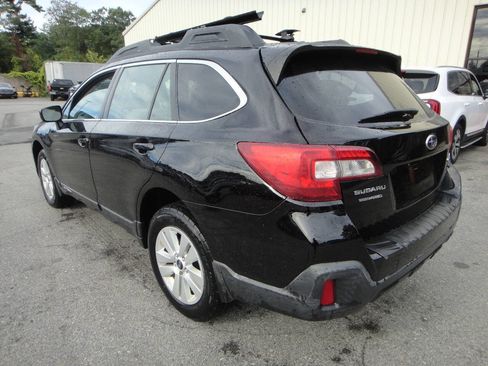 Used 2019 Subaru Outback 2.5i AWD/4WD image 4