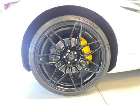 Used 2025 Chevrolet Corvette Z06 w/ Battery Protection Package RWD image 27