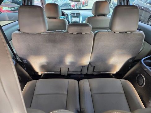 Used 2014 Ford Explorer XLT w/ Equipment Group 202A image 23