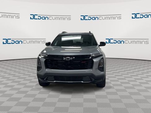 Used 2025 Chevrolet Equinox RS AWD/4WD image 3