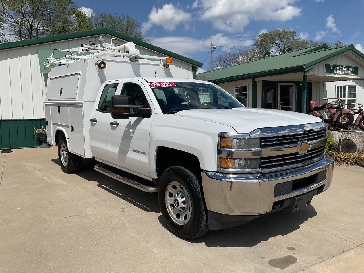Used 2015 Chevrolet Silverado 3500 W/T w/ WT Fleet Convenience Package AWD/4WD image 3