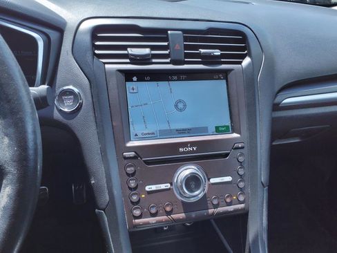 Used 2017 Ford Fusion Titanium image 8